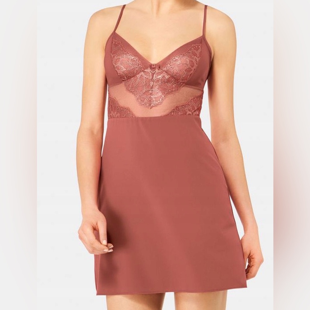 NWT Triumph nightgown